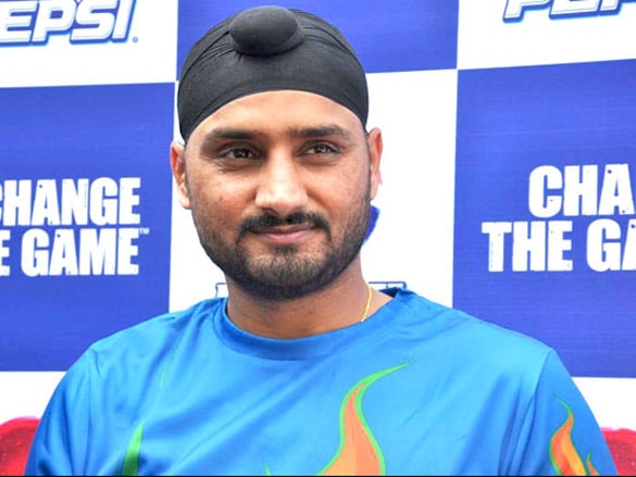 &lsquo;Don&rsquo;t know what Najam Sethi is smoking nowadays&rsquo; &ndash; Harbhajan Singh