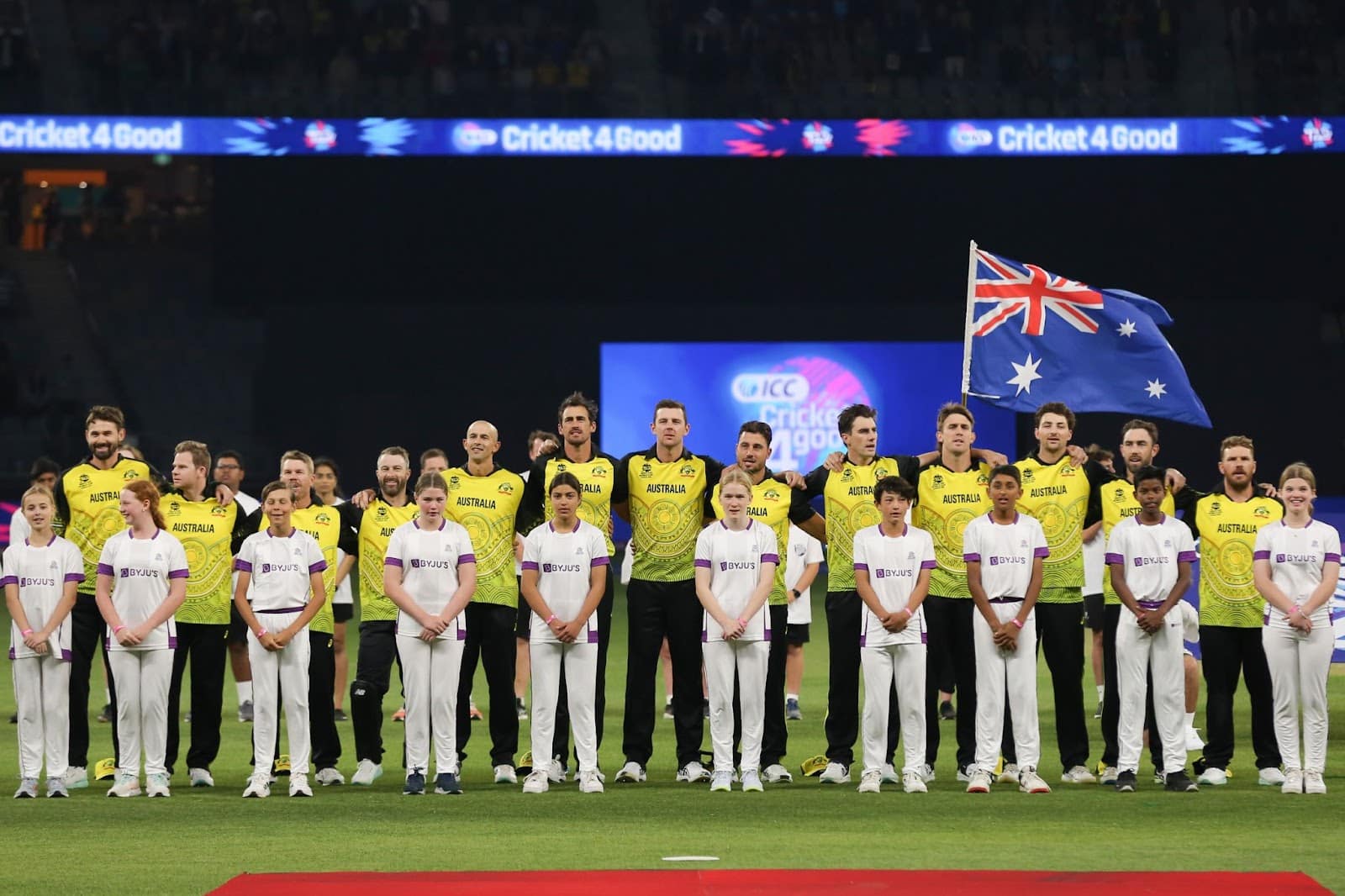 Australia unveil World Cup squad: Sangha and Ellis left out