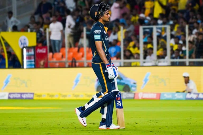 Shubman Gill on the road to recovery ahead of World Cup clash, confirms Vikram Rathour