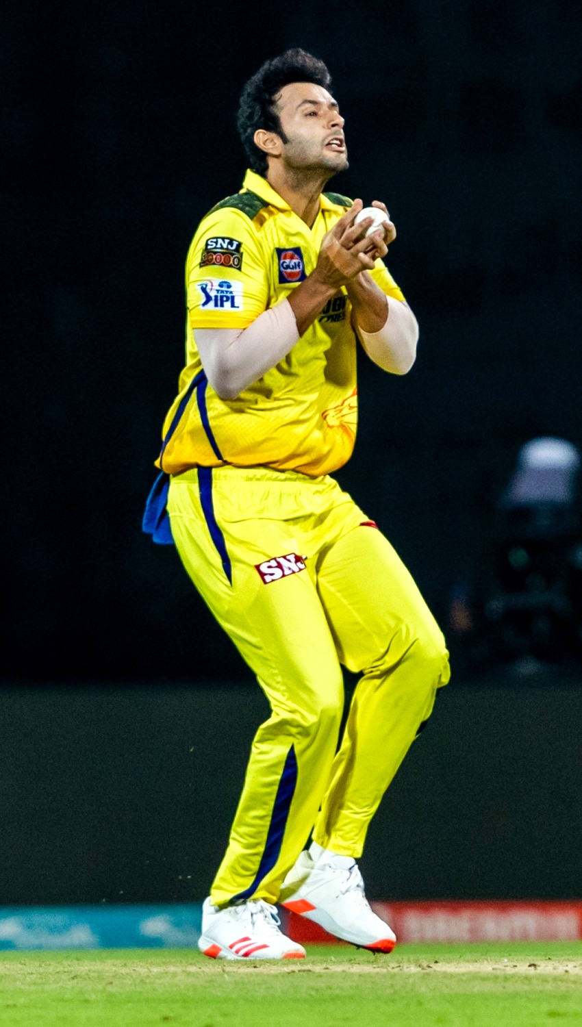 Yashasvi Jaiswal, Shivam Dube in contention for BCCI contract